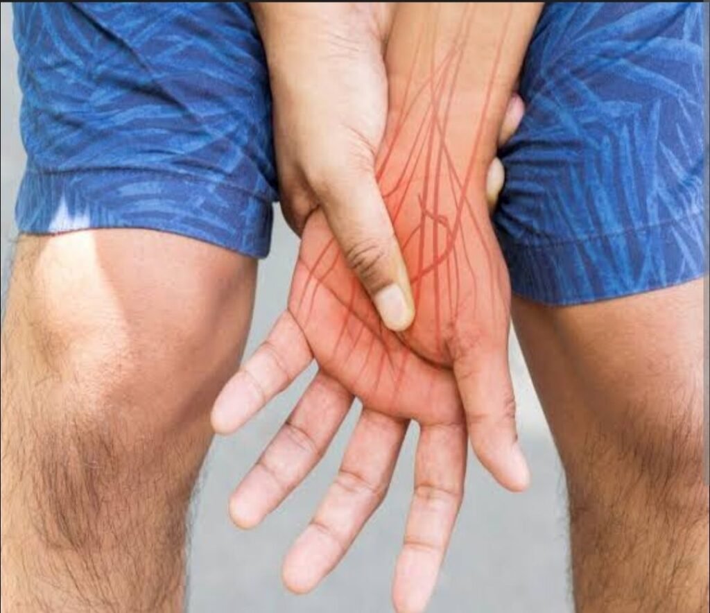 5 Warning signs of Nerve Damage in the body 

Nerves are bundles of fibers that act as communication lines of