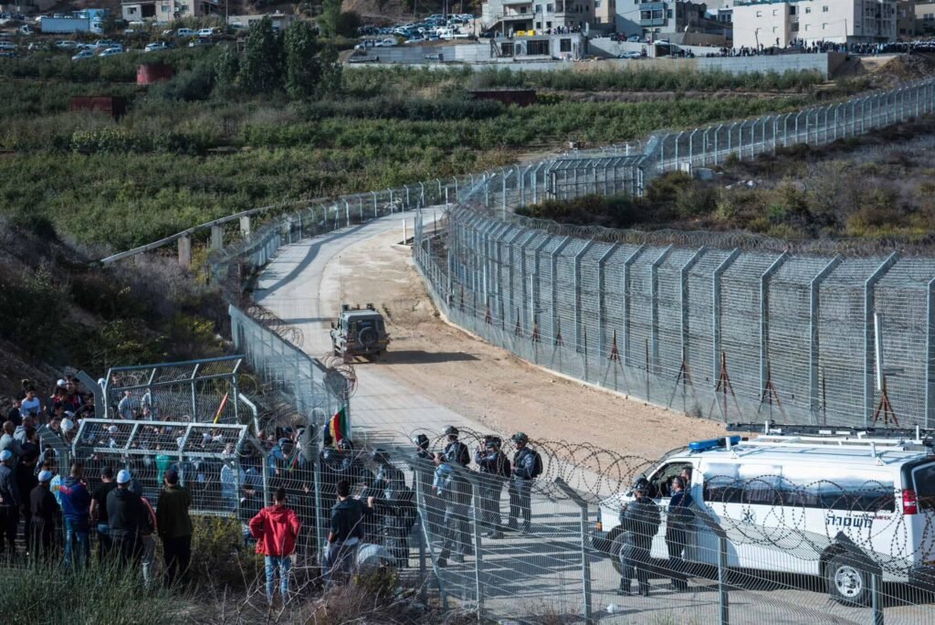 BREAKING 
Hundreds Gather at Syria-Israel Border — Attempt to Cross Sparks Clashes

Tensions flared today at t