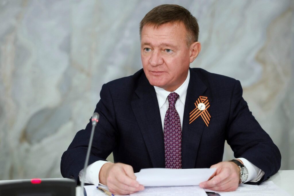 BREAKING NEWS 

 Former Russian Transport Minister Roman Starovoit found dead just hours after being official