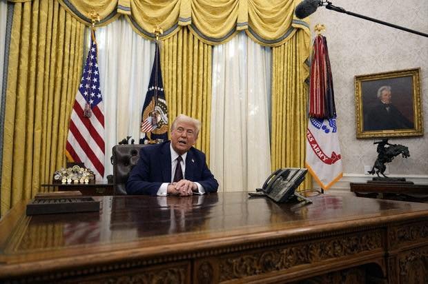 BREAKING 
President Donald Trump Warns Tech Giants at AI Summit 

Speaking at a high-profile AI Summit in Wash