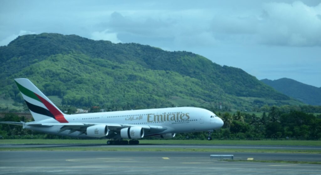 Breaking News! 
 Emirates to launch third daily flight to Mauritius starting December, increasing capacity by