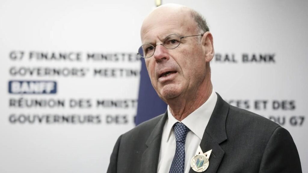 Breaking News! 
 France urges tariff barriers to stop China from killing industry
 
Read more: 
( Source: Time