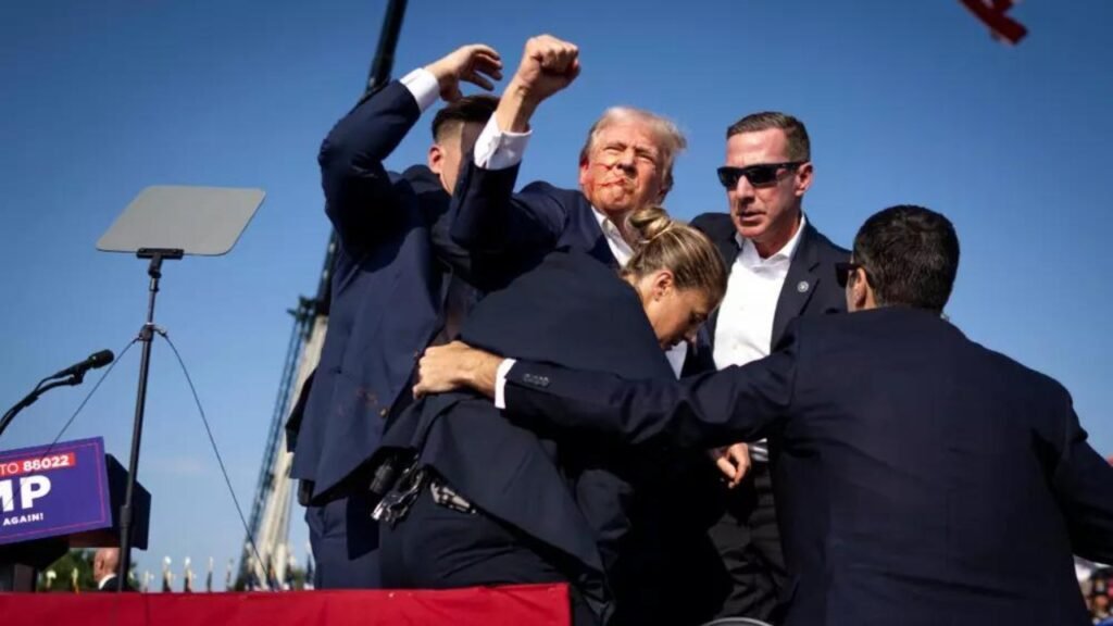 Breaking News! 
 Trump assassination attempt case: Secret Service suspends 6 personnel
 
Read more: 
( Source: