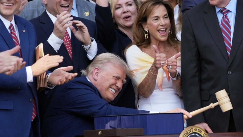 Breaking News! 
 Trump's Big Beautiful Bill: How much money will people in each state save? WH releases intera