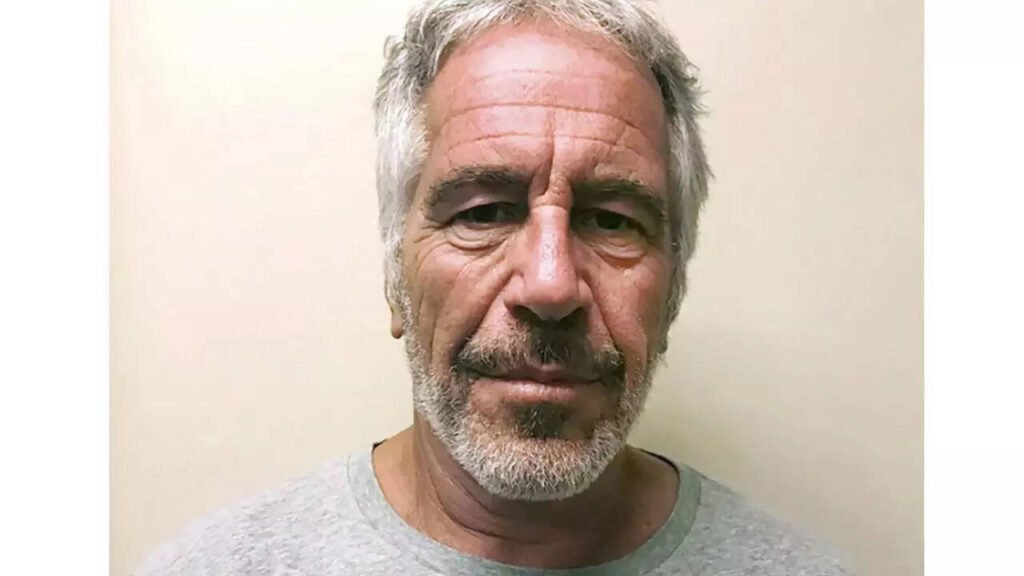 Breaking News! 
 What happened to Epstein's client list that was sitting on Pam Bondi's desk? Karoline Leavitt