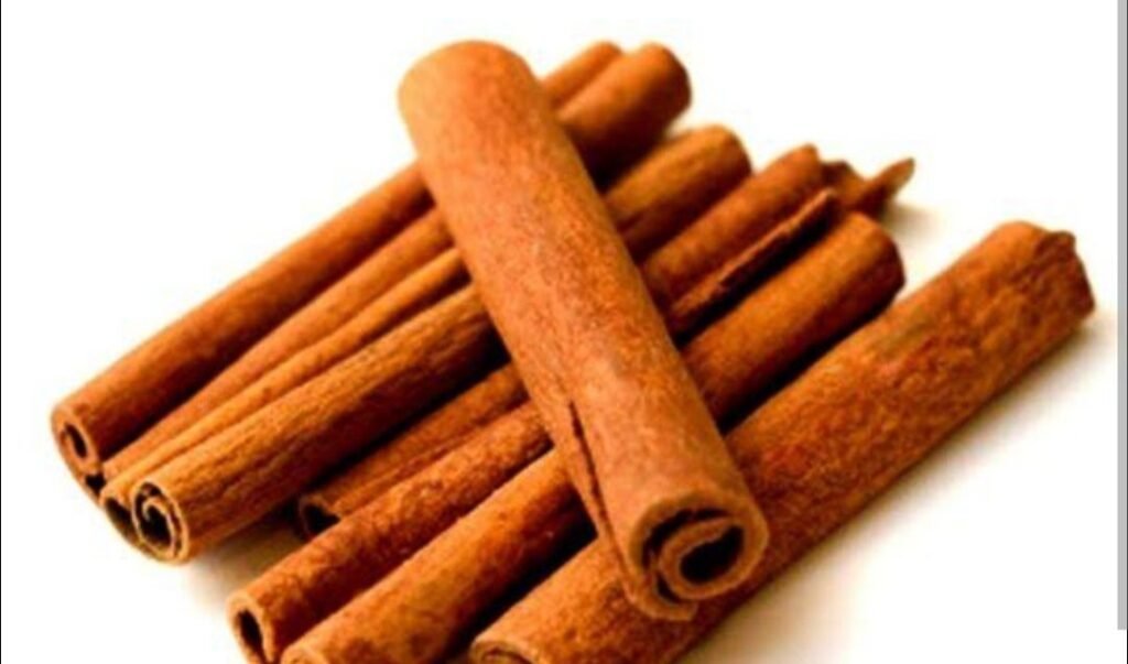 CINNAMON: A KICKER SWEET SPICE.

A teaspoon of ground cinnamon contains just 6 calories, 2 grams of carbs, Cin