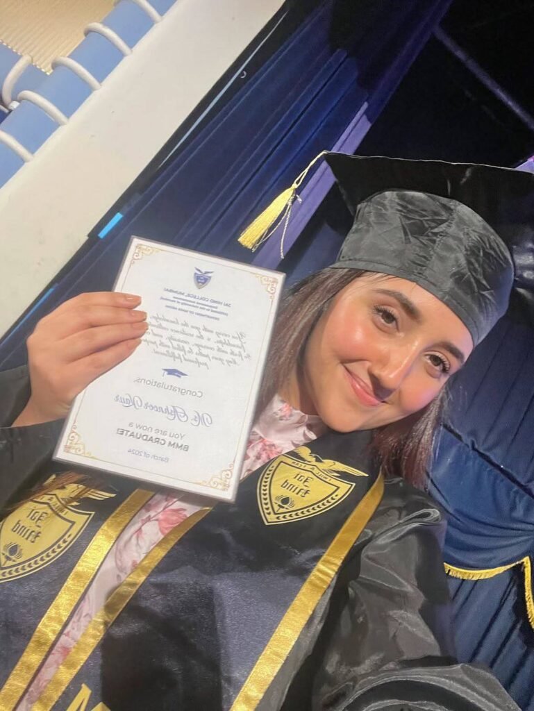 Our very own Ashnoor Kaur has officially graduated and shared the most heartwarming moments from her big day!