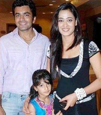 Shweta Tiwari & Raja Chaudhary – The Divorce Scoop! 

 Bollywood’s original TV power couple is back in headlin
