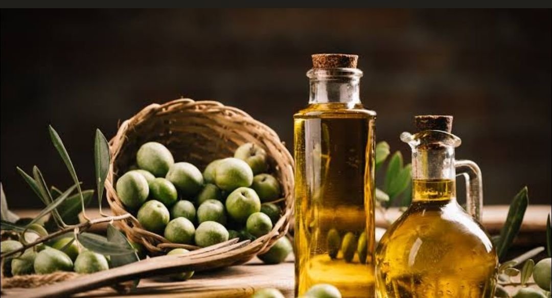 Using Extra Virgin Olive Oil to ease Arthritis Pain 

Extra Virgin Olive Oil can be used for more than just co