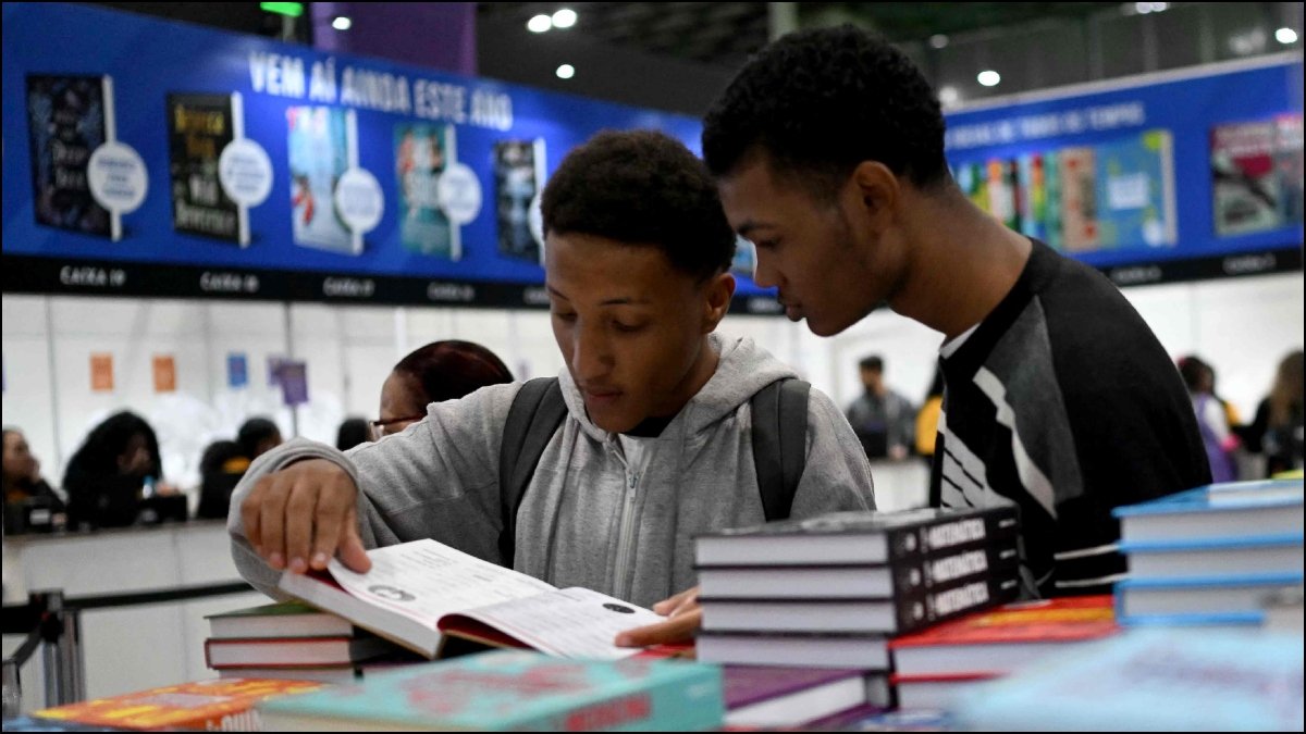 This National Reading Day, try these 10 Tongue Twisters to improve your English pronunciation