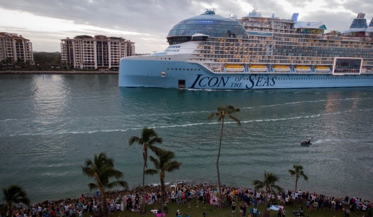 IN PICS: 'Icon of the Seas', world's largest cruise ship, sets sail from Miami | 10 Points